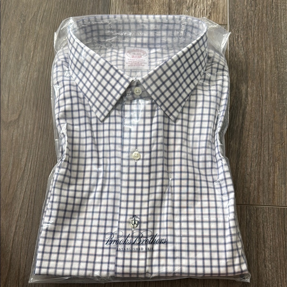 Brooks Brothers Blue/Red/White Dress Shirt Classic Style - Traditional Fit